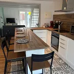 St Cyprien Belle Maison Renovee Avec Jardin 4 A 6 P *