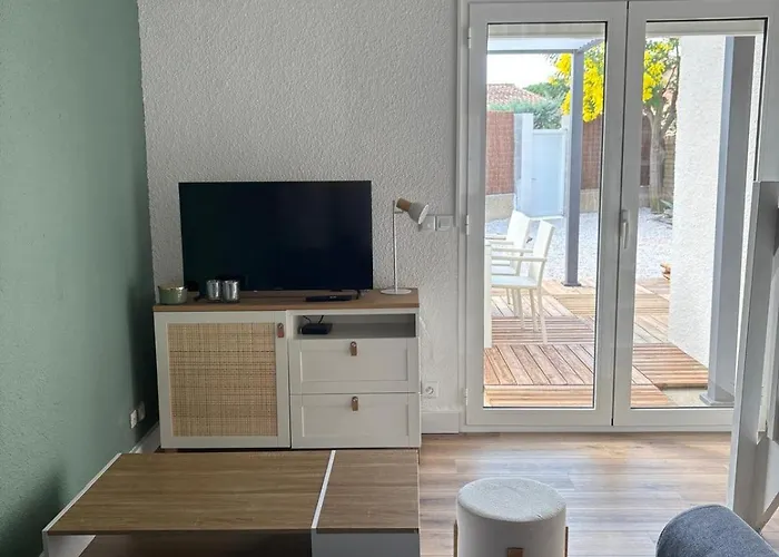 St Cyprien Belle Maison Renovee Avec Jardin 4 A 6 P * سان سيبريان