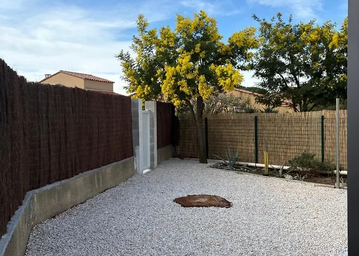 St Cyprien Belle Maison Renovee Avec Jardin 4 A 6 P *