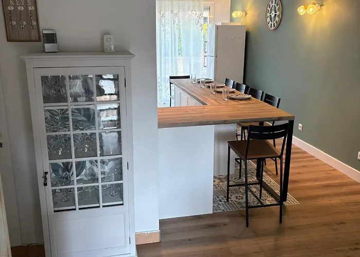 بيت للعطل St Cyprien Belle Maison Renovee Avec Jardin 4 A 6 P