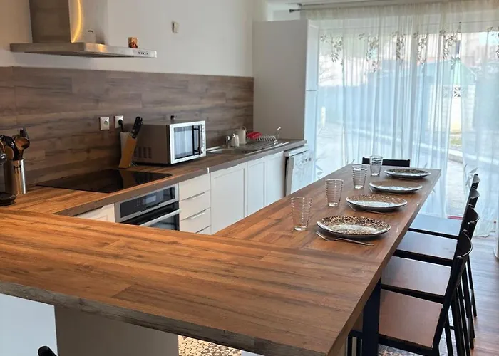St Cyprien Belle Maison Renovee Avec Jardin 4 A 6 P سان سيبريان